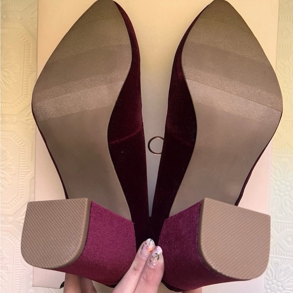 LC Lauren Conrad Red Velvet Mary Jane Heels - Picture 5 of 6